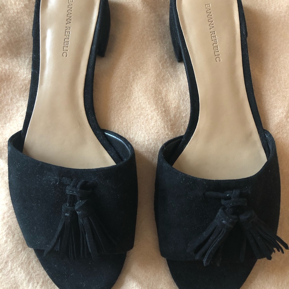 Banana Republic women’s Suede Slide